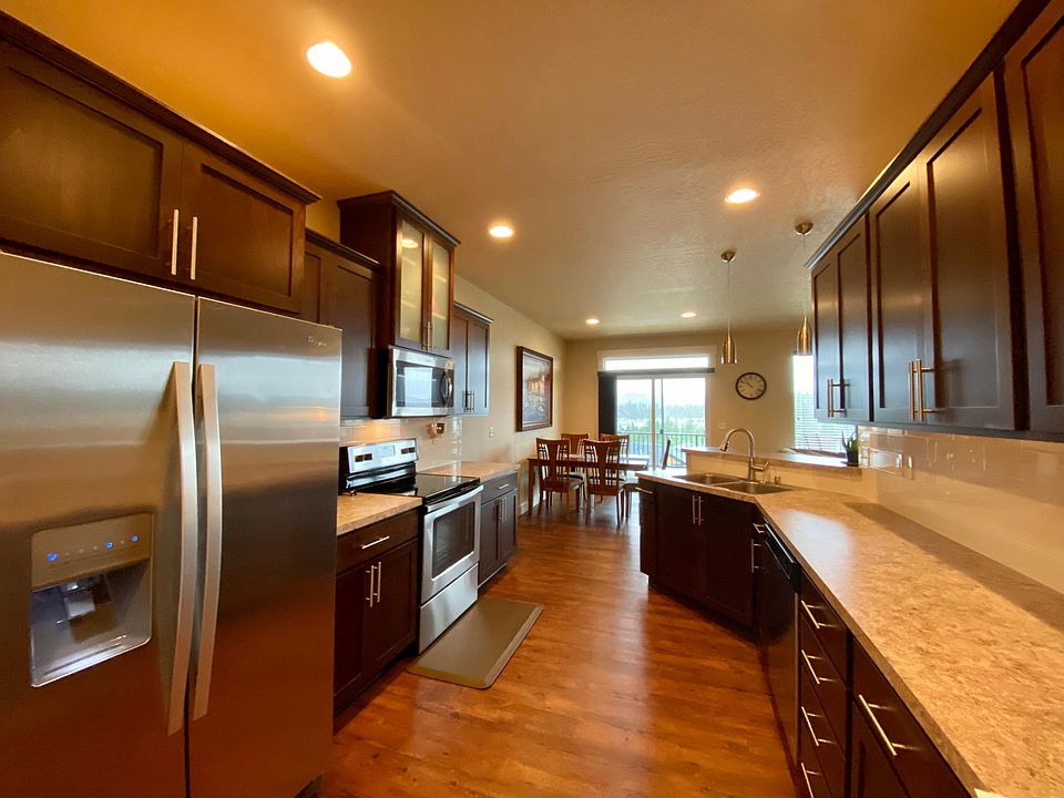 1st image of 1003 E Stone Horse Bluff Ln