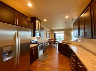 1003 E Stone Horse Bluff Ln, Spokane, WA 99208