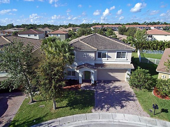 4th image of 2058 SW Providence Pl