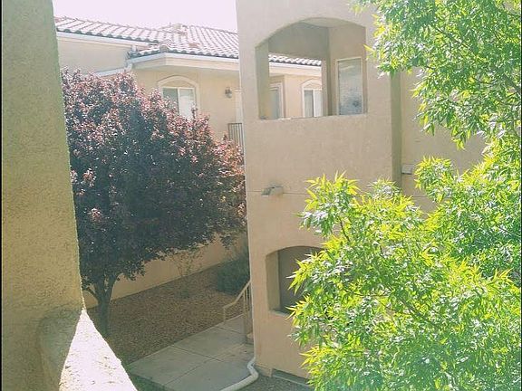 3rd image of 6800 Vista Del Norte Dr NE Unit 323
