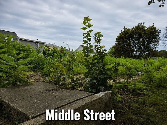 2nd image of 68 Middle St