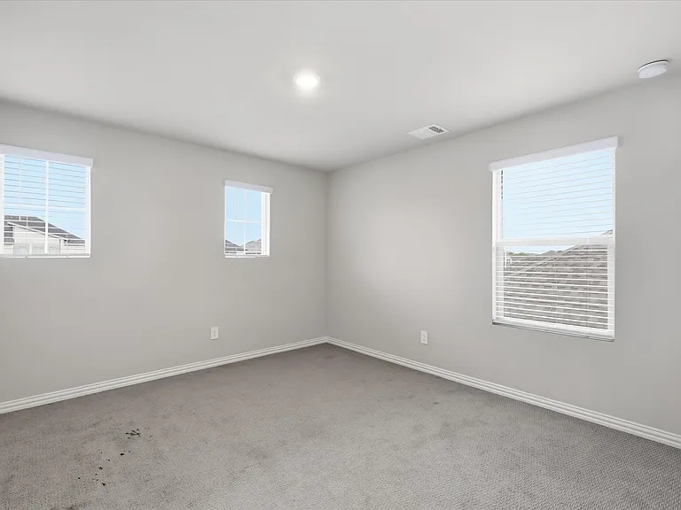1213 Birchwood Ln — Photo 30