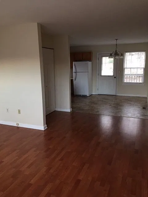 2 bed, $1,950 — Photo 3
