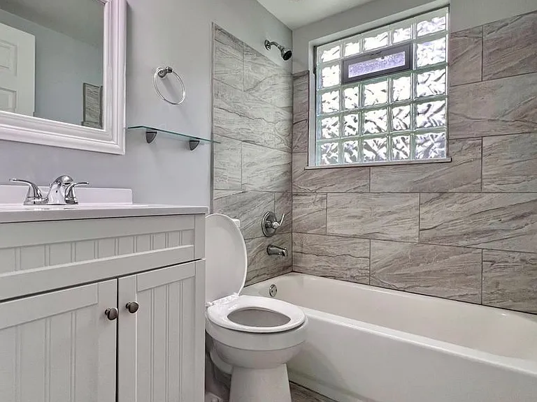 422 S Miami Ave — Photo 36