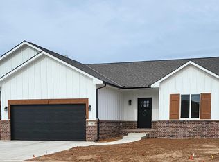 796 E Sunset St, Goddard, KS 67052