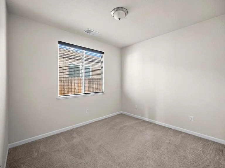 2101 Melody Ln — Photo 12