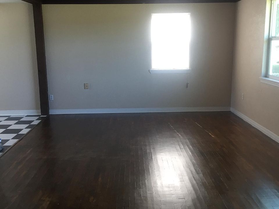 2nd image of 7504 NW 36th St
