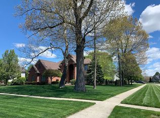 3961 Azalea Cir, Maumee, OH