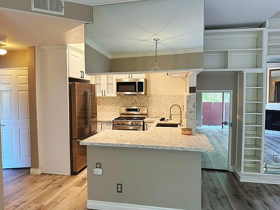 3rd image of 4350 Stern Ave APT 16