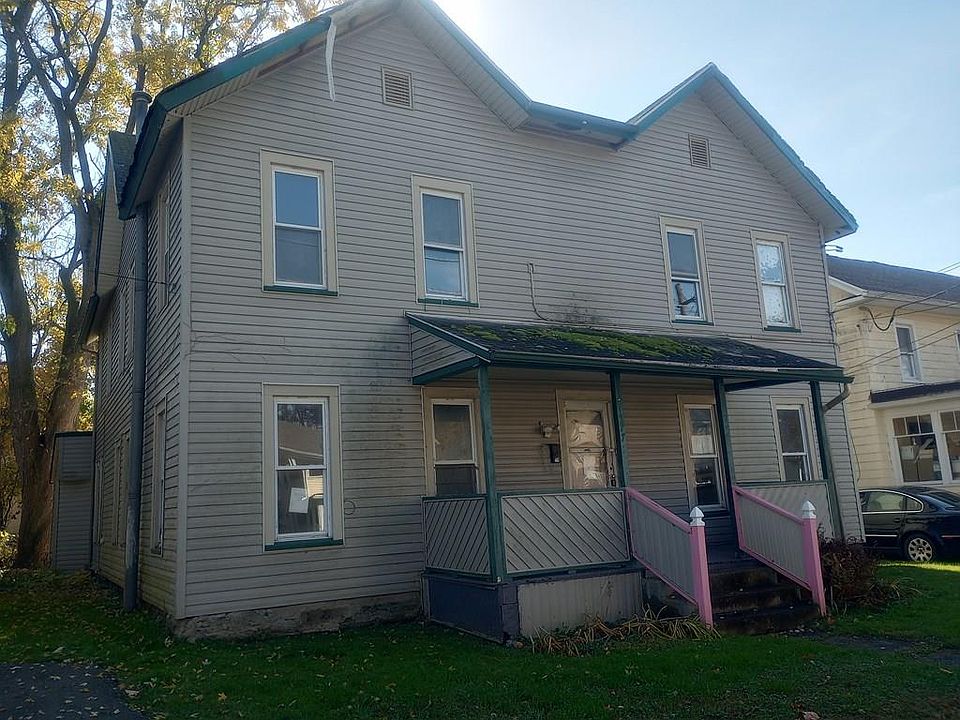 1st image of 517 W 2nd St