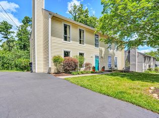 7135 Deerwood Rd, Roanoke, VA 24019
