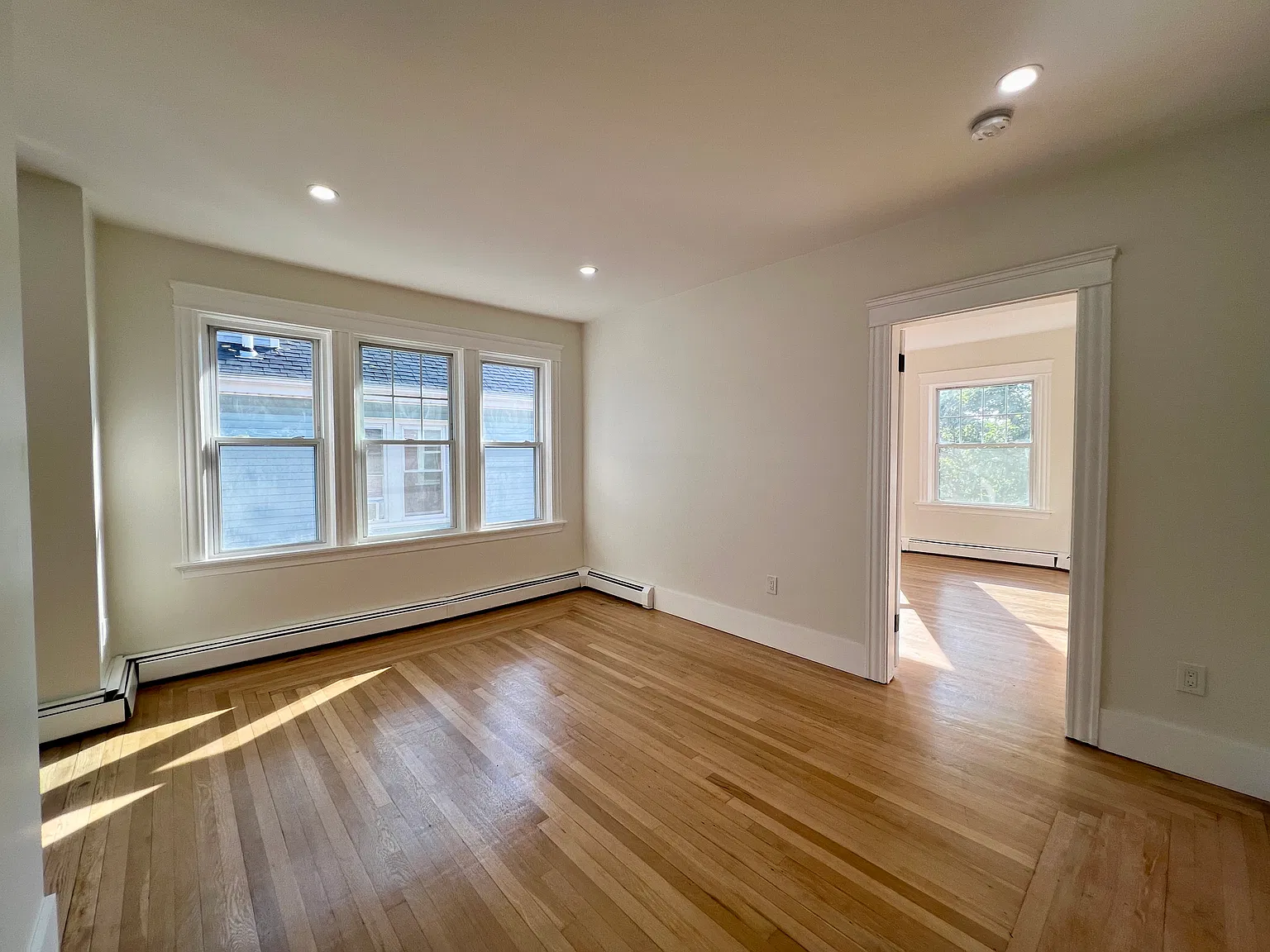 3 bed, 1169 sqft, $2,250 — Photo 4