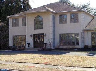 1885 Foothill Dr, Huntingdon Valley, PA 19006