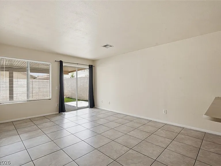 6526 Blooming Sun Ct — Photo 13