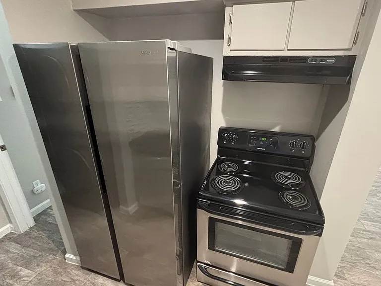 4044 Buena Vista St #111 — Photo 13