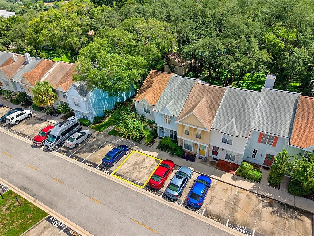 2 bed, 2.5 bath, 1200 sqft, $1,950 — Photo 4