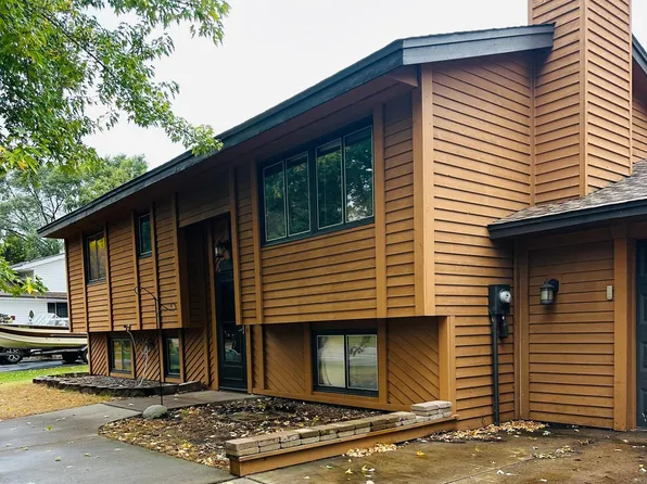 13217 Valley Forge Ln N, Champlin, MN 55316