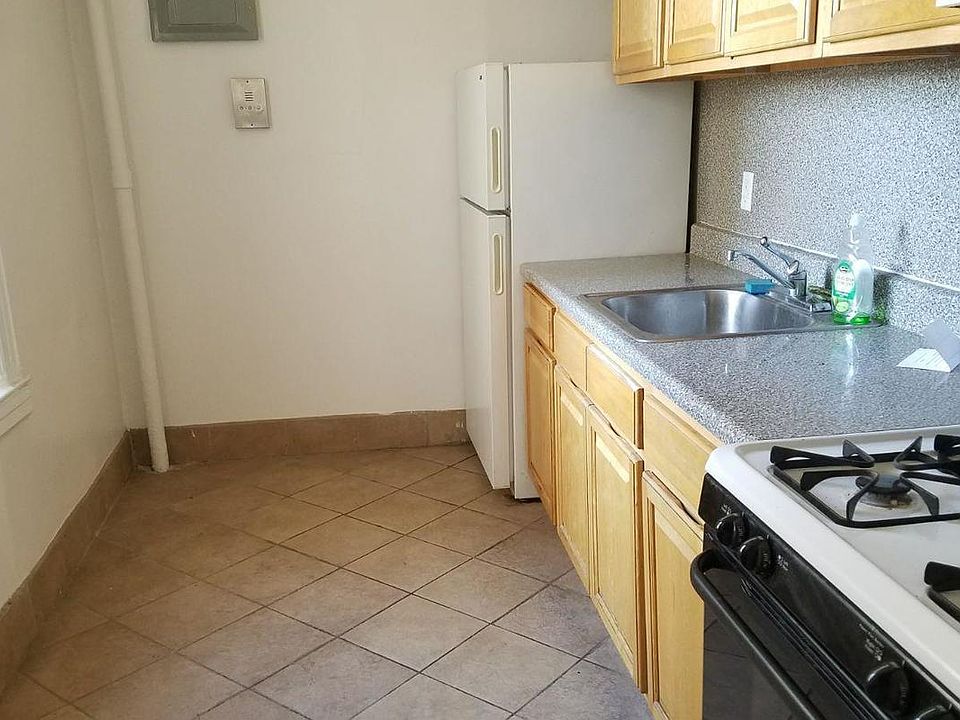 1st image of 2308 Newtown Ave APT 4BE