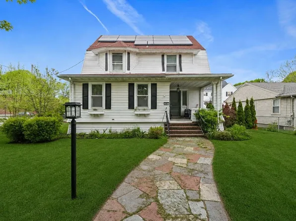 91 Elm St, Quincy, MA 02169
