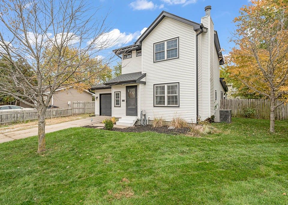 1st image of 511 11th Ct SE