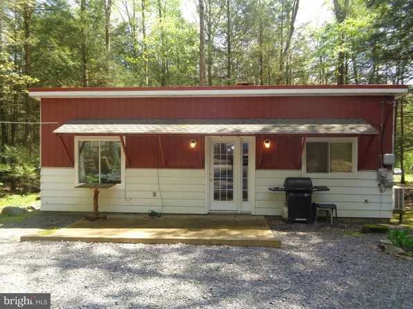2982 New Lancaster Valley Rd, Milroy, PA 17063