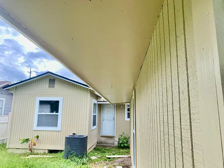 3618 Drexel St — Photo 55