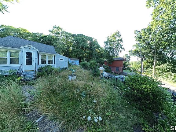 2nd image of 32 West Park Road
