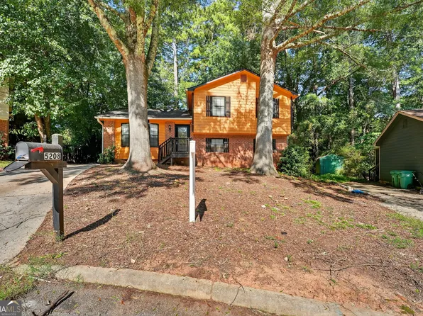 5208 Shawn Ln, Stone Mountain, GA 30088