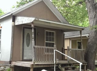 221 SW Taylor St, Topeka, KS 66603