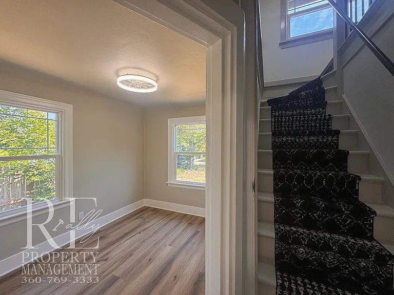 1005 Sidney Ave — Photo 21
