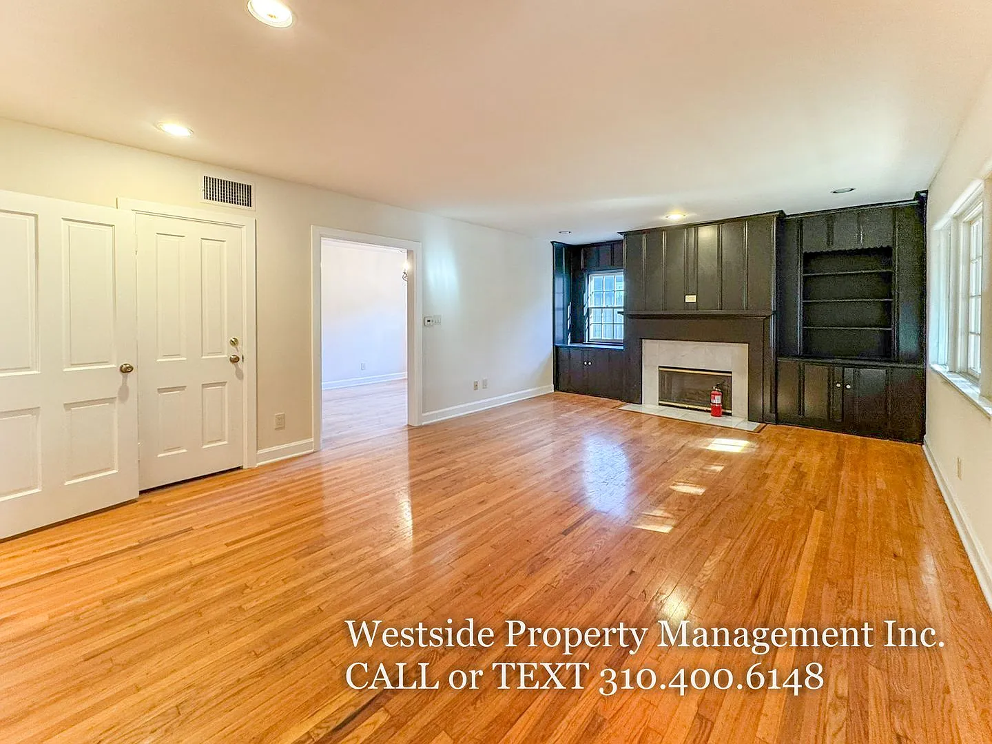 Sunset Park Neighborhood 6BD/6BA W/Private Backyard — Photo 4
