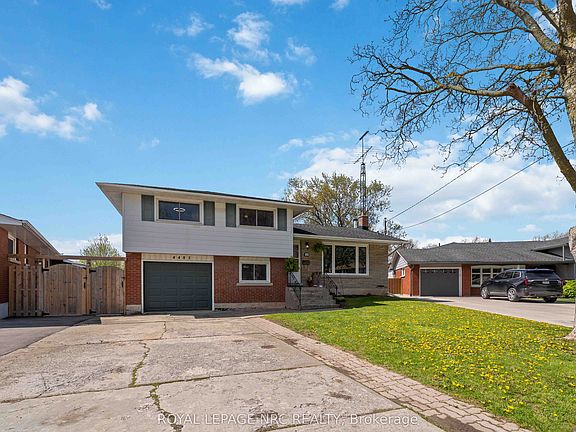 4th image of 4485 Queensway Cres