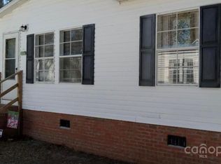 1882 Ridge Rd SW, Supply, NC 28462