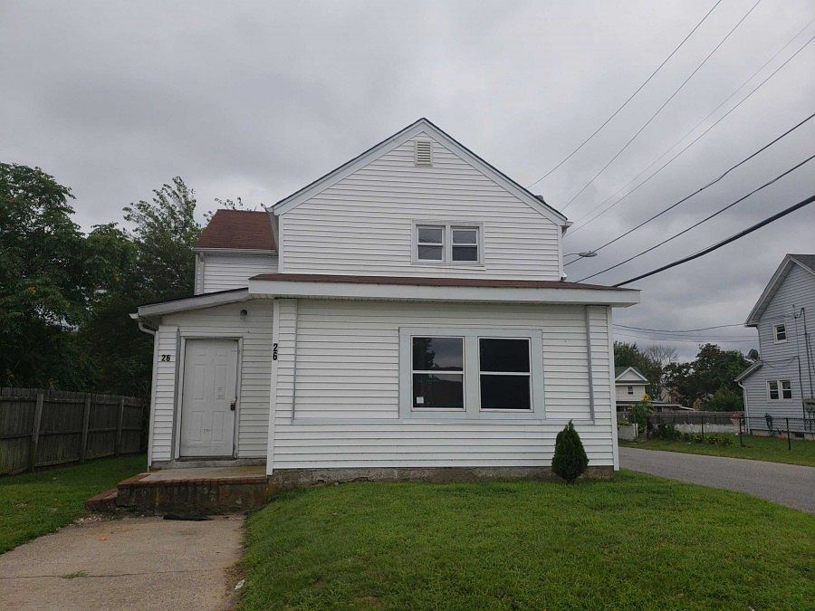 1st image of 26 Waverly Ave