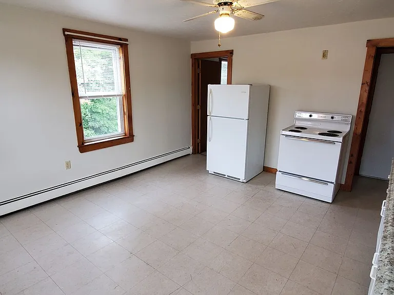 145 Mendon — Photo 2