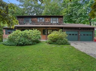 2 Hollow Spring Rd, Norwalk, CT 06854
