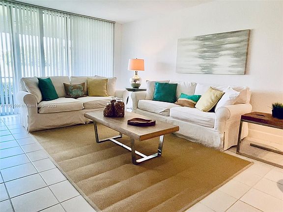 3rd image of 2701 S Palm Aire Dr APT 104