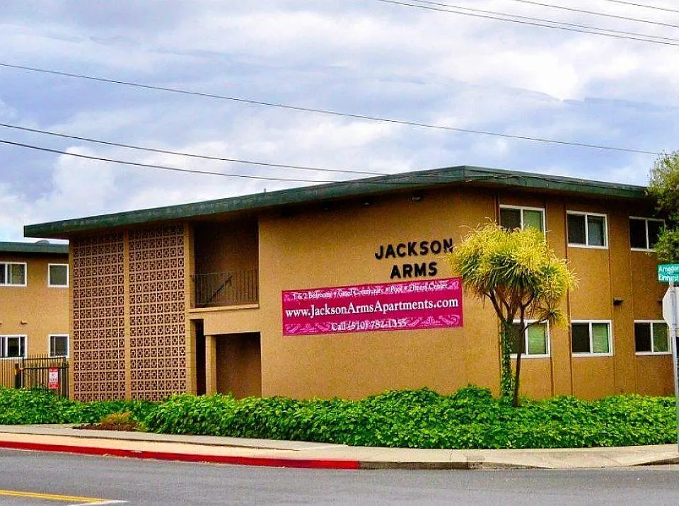 FRONT - banner