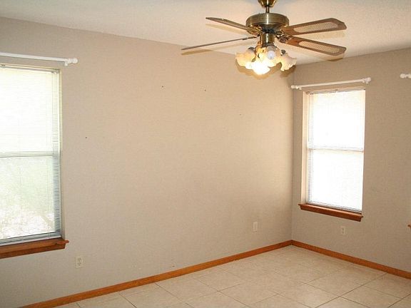 3rd image of 10063 SW County Road 240