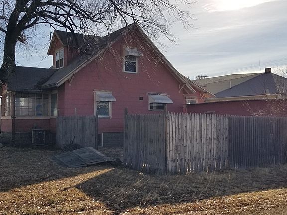2nd image of 120 W 13th St