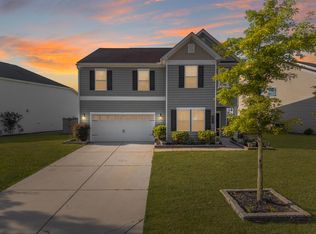 490 Whispering Breeze Ln, Summerville, SC 29486