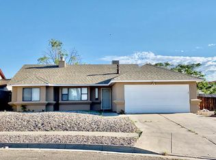 9401 Sunspot Rd SW, Albuquerque, NM 87121
