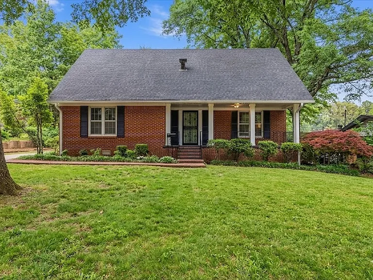 506 Shadow Ln — Photo 1
