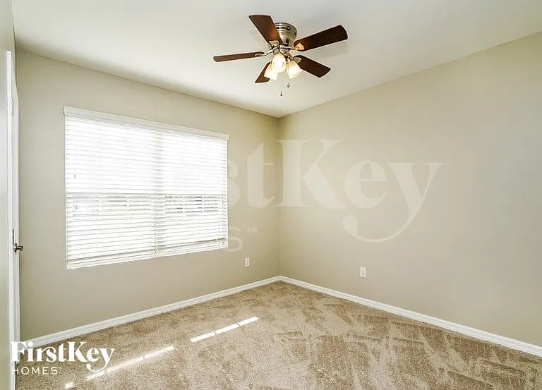 1402 NW Juanita Pl — Photo 12