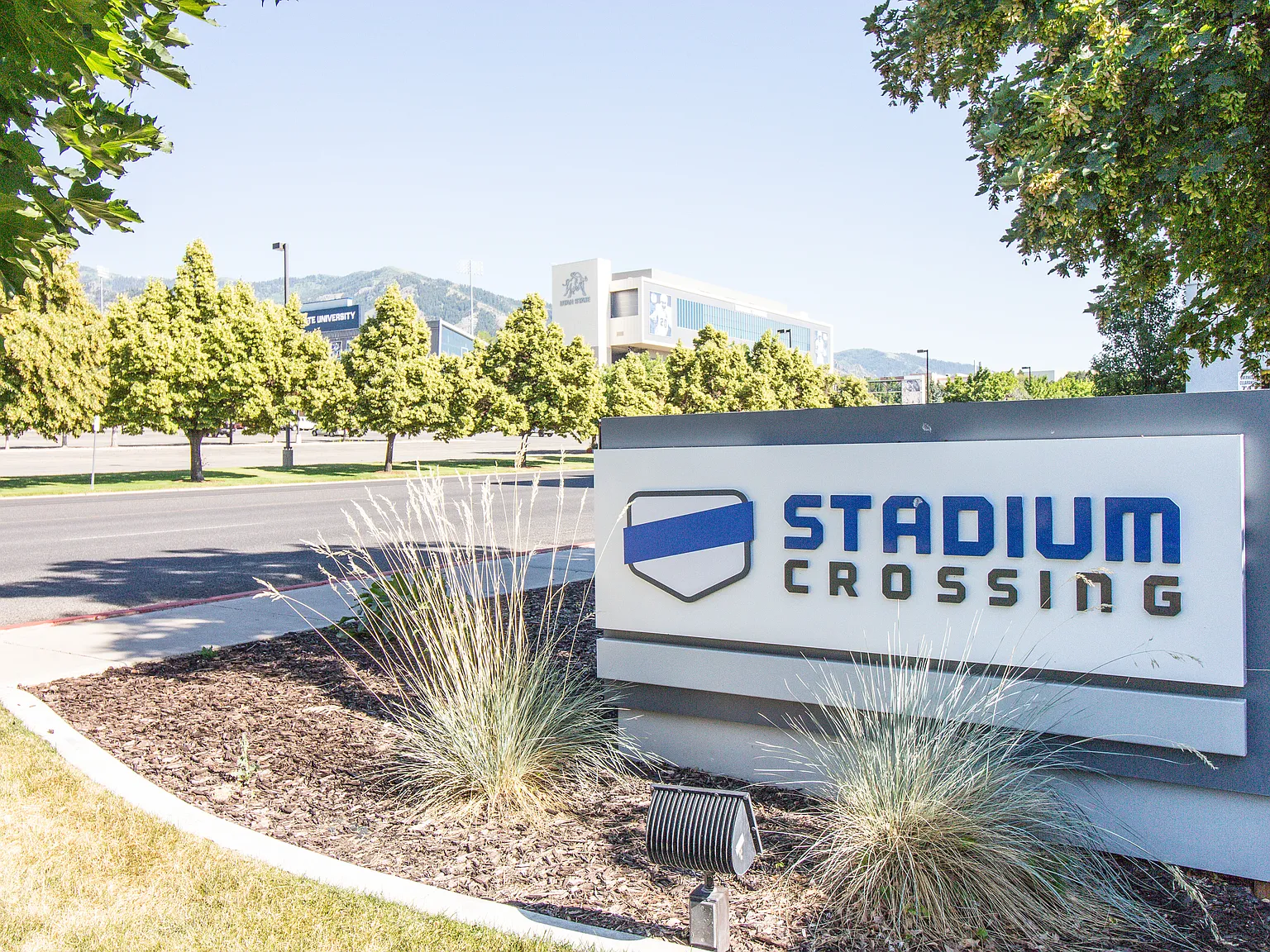 Stadium Crossing — Photo 2