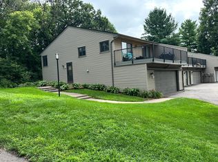 4371 Arden View Ct, Arden Hills, MN 55112