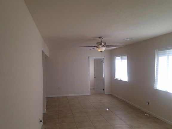 4th image of 8660 E Cortley St