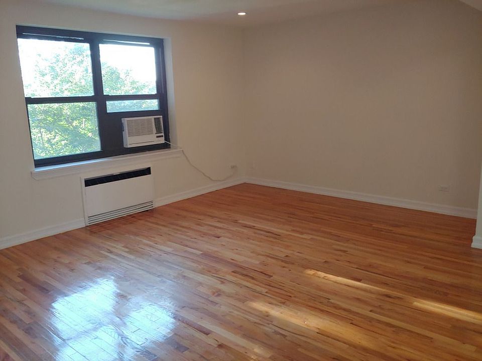 1st image of 7311 Bell Blvd