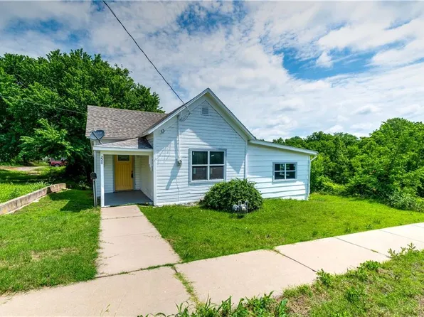 224 E 9th St, Chandler, OK 74834