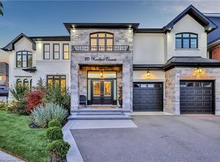 220 Moorland Cres, Hamilton, ON L9K1S6